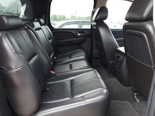 Photo 6 from auction – 2011 CHEVROLET AVALANCHE with VIN 3GNTKFE30BG333253