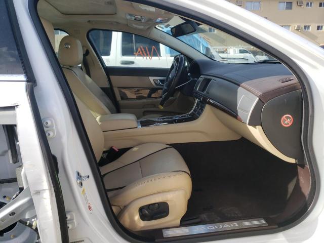 Photo 5 from auction – 2014 JAGUAR XF with VIN SAJWA0EX2E8U09396