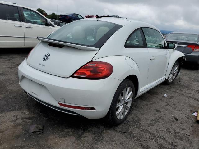 Photo 4 from auction – 2017 VOLKSWAGEN BEETLE SE with VIN 3VWJ17AT2HM607381