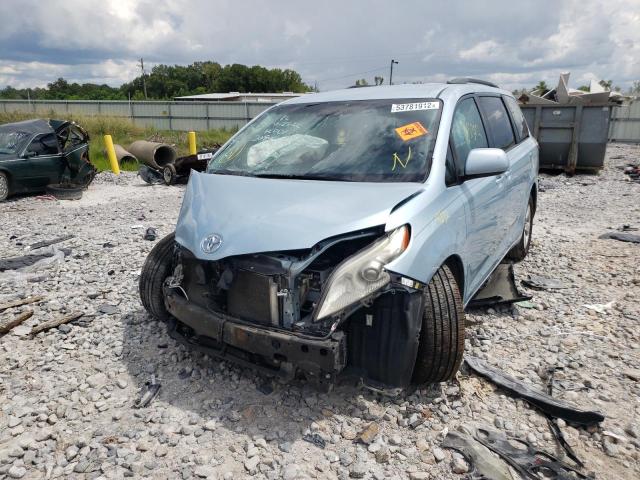 Photo 2 from auction – 2015 TOYOTA SIENNA LE with VIN 5TDKK3DC3FS579810