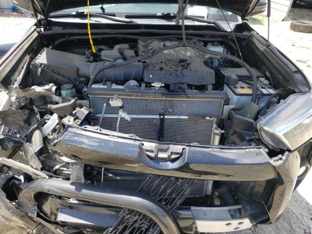 Photo 7 from auction – 2018 TOYOTA 4RUNNER SR with VIN JTEBU5JR1J5495560