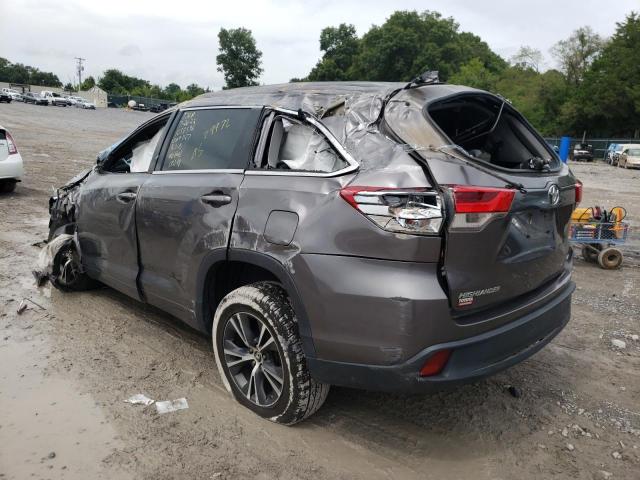 Photo 3 from auction – 2017 TOYOTA HIGHLANDER with VIN 5TDZZRFH0HS211027
