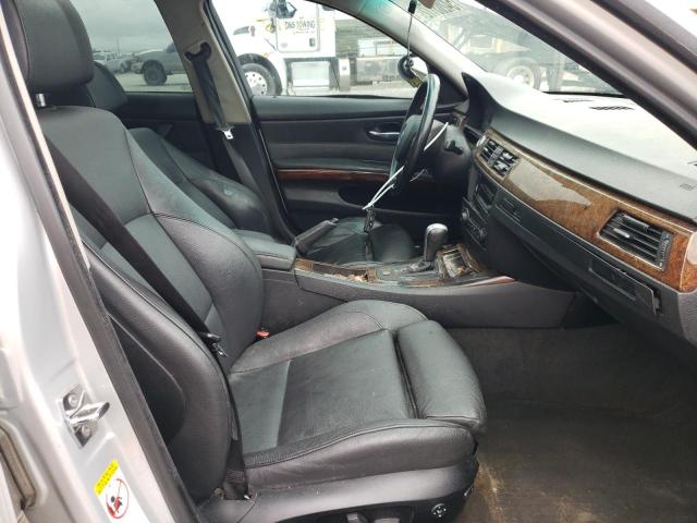 Photo 5 from auction – 2006 BMW 325 I with VIN WBAVB13596KX37639