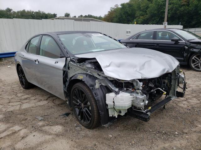 TOYOTA CAMRY XSE 2022 with VIN 4T1K31AK3NU033379 - Photo from auction