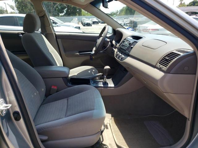Photo 5 from auction – 2005 TOYOTA CAMRY LE with VIN 4T1BE32K45U542899