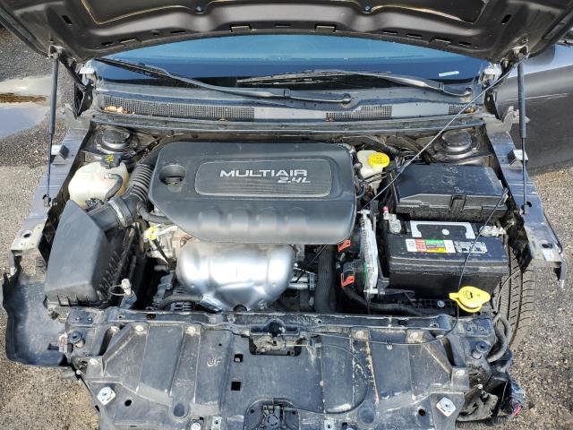 Photo 7 from auction – 2015 CHRYSLER 200 LIMITE with VIN 1C3CCCAB5FN748295