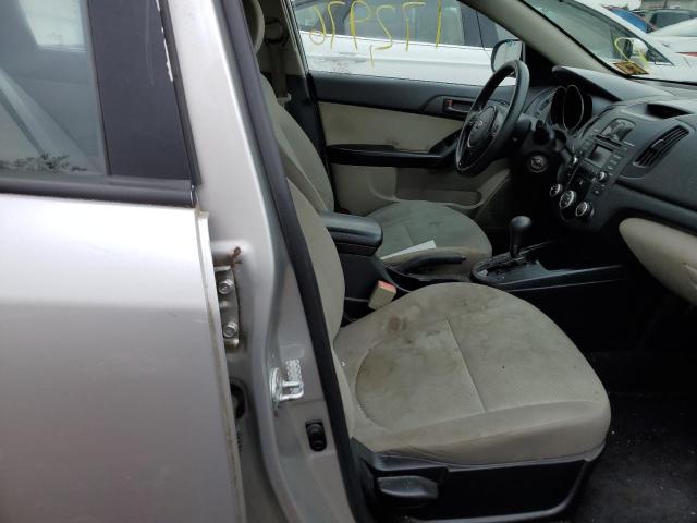 Photo 5 from auction – 2010 KIA FORTE with VIN KNAFU4A2XA5828127