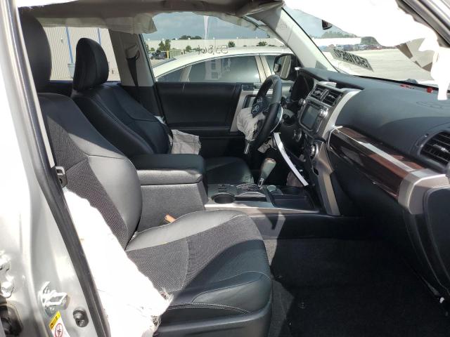 Photo 5 from auction – 2018 TOYOTA 4RUNNER SR with VIN JTEZU5JR2J5180510