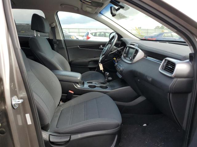 Photo 5 from auction – 2017 KIA SORENTO LX with VIN 5XYPG4A58HG307675