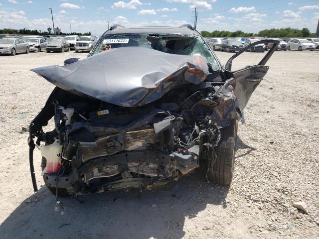 Photo 9 from auction – 2017 TOYOTA RAV4 LIMIT with VIN JTMYFREV7HD102443