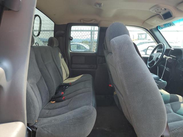 Photo 6 from auction – 2003 CHEVROLET SILVERADO with VIN 2GCEC19V131360128
