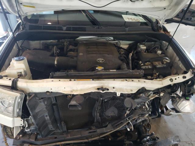 Photo 7 from auction – 2015 TOYOTA SEQUOIA PL with VIN 5TDDY5G19FS112453
