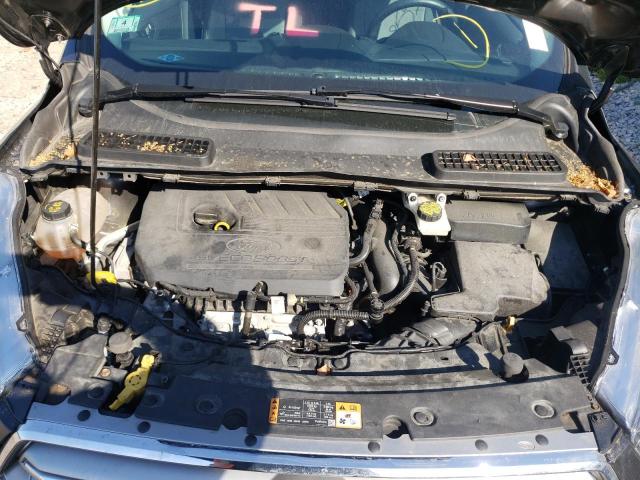 Photo 7 from auction – 2017 FORD ESCAPE SE with VIN 1FMCU9GD7HUF00218