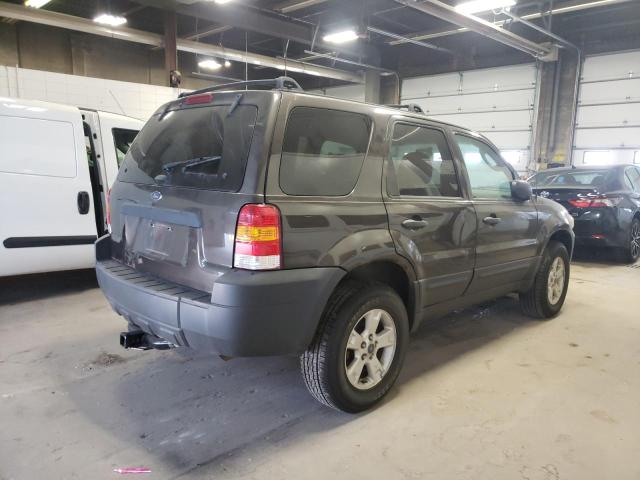 Photo 4 from auction – 2006 FORD ESCAPE with VIN 1FMYU93166KD24630