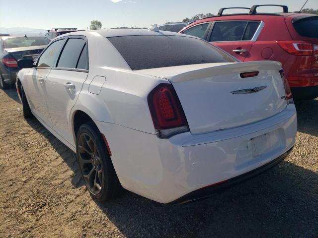 Photo 3 from auction – 2017 CHRYSLER 300 S with VIN 2C3CCABG6HH668787