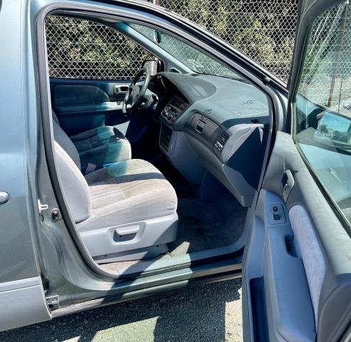 Photo 5 from auction – 1998 TOYOTA SIENNA LE with VIN 4T3ZF13C8WU084736