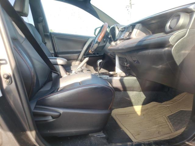 Photo 5 from auction – 2017 TOYOTA RAV4 SE with VIN 2T3JFREV4HW667026