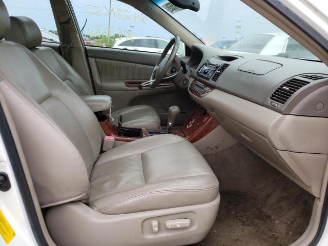 Photo 5 from auction – 2005 TOYOTA CAMRY with VIN 4T1BF30K05U618389