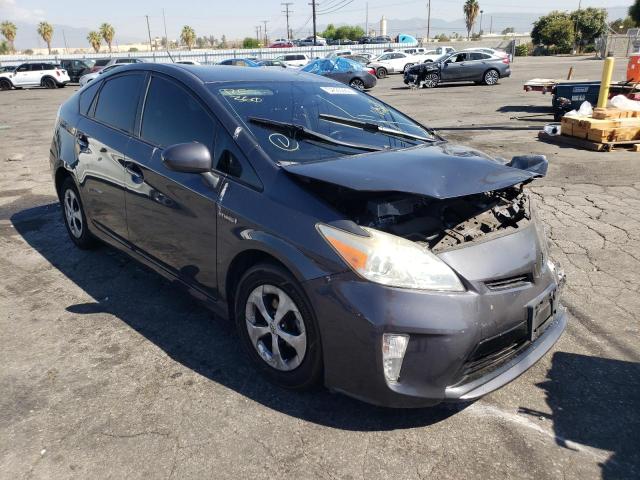 TOYOTA PRIUS 2014 مع رقم تعريف المركبة JTDKN3DU2E0362850 - صورة من المزاد