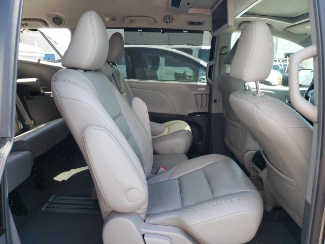 Photo 6 from auction – 2016 TOYOTA SIENNA XLE with VIN 5TDYK3DC4GS699210