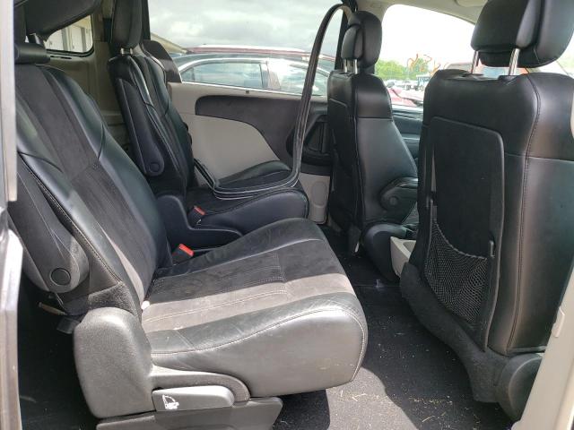 Photo 6 from auction – 2014 CHRYSLER TOWN & COU with VIN 2C4RC1CGXER249495