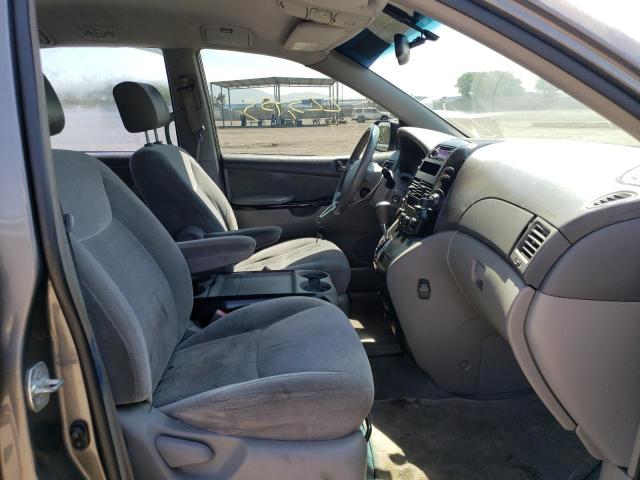 Photo 5 from auction – 2004 TOYOTA SIENNA CE with VIN 5TDZA23C54S097852