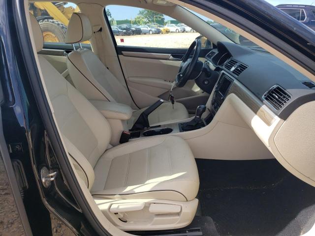 Photo 5 from auction – 2016 VOLKSWAGEN PASSAT SE with VIN 1VWBS7A30GC012501