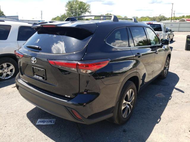 Photo 4 from auction – 2022 TOYOTA HIGHLANDER with VIN 5TDGZRAH8NS121313