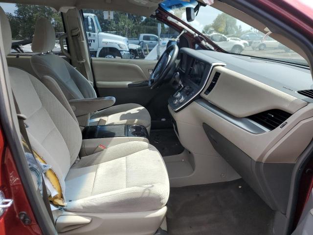 Photo 5 from auction – 2017 TOYOTA SIENNA LE with VIN 5TDKZ3DC7HS792175