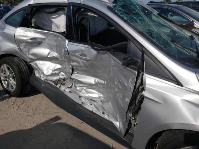 Photo 9 from auction – 2016 FORD FOCUS SE with VIN 1FADP3F25GL212558