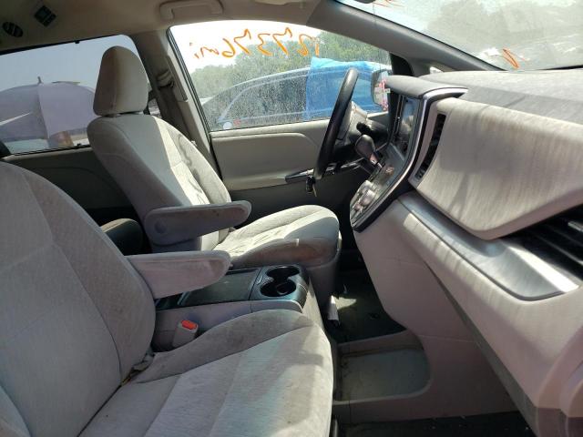 Photo 5 from auction – 2017 TOYOTA SIENNA LE with VIN 5TDKZ3DCXHS855849