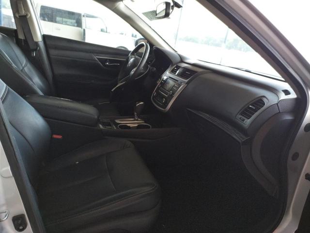 Photo 5 from auction – 2017 NISSAN ALTIMA 2.5 with VIN 1N4AL3AP1HC200880