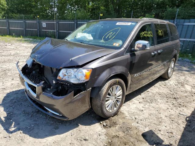 Photo 2 from auction – 2015 CHRYSLER TOWN & COU with VIN 2C4RC1CG0FR584203