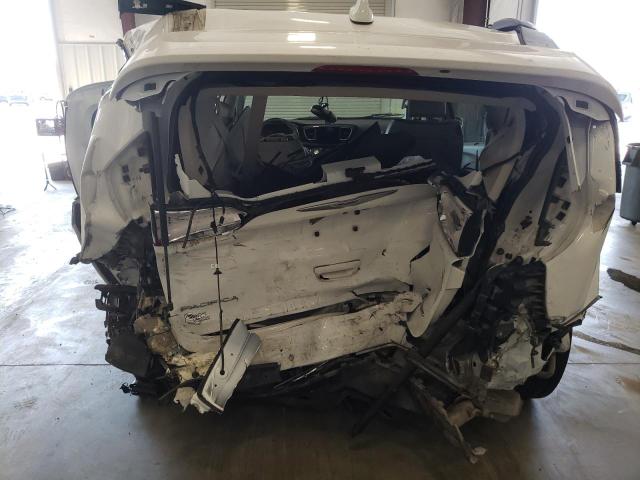 Photo 9 from auction – 2017 CHRYSLER PACIFICA L with VIN 2C4RC1GG5HR693785