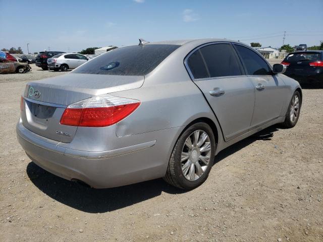 Photo 4 from auction – 2011 HYUNDAI GENESIS 3. with VIN KMHGC4DE4BU113850