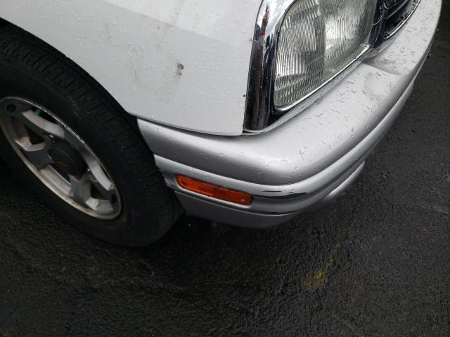 Photo 10 from auction – 2001 CHEVROLET TRACKER LT with VIN 2CNBE634916956934