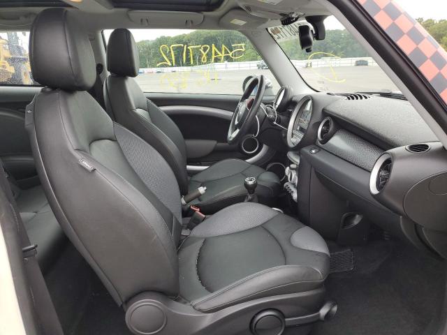 Photo 5 from auction – 2009 MINI COOPER S with VIN WMWMF73569TT97075
