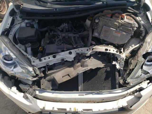 Photo 7 from auction – 2016 TOYOTA PRIUS C with VIN JTDKDTB38G1123524