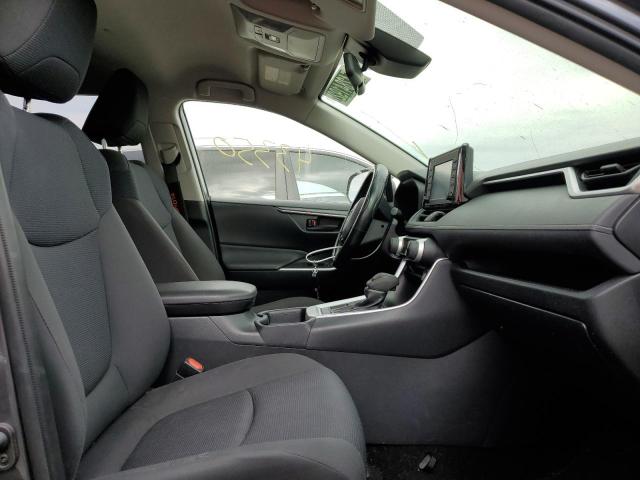 Photo 5 from auction – 2019 TOYOTA RAV4 LE with VIN JTMF1RFV0KD029704