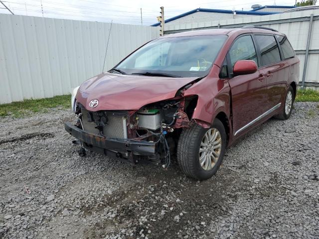 Photo 2 from auction – 2011 TOYOTA SIENNA XLE with VIN 5TDYK3DC9BS078988