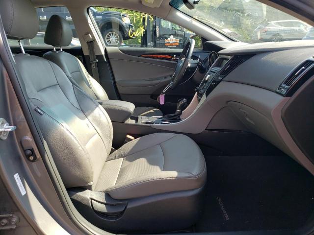 Photo 5 from auction – 2011 HYUNDAI SONATA SE with VIN 5NPEC4AC9BH228002