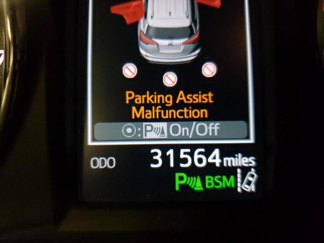Photo 8 from auction – 2017 TOYOTA RAV4 LIMIT with VIN 2T3DFREV8HW644703