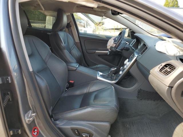 Photo 5 from auction – 2016 VOLVO V60 CROSS with VIN YV4612HK2G1016100