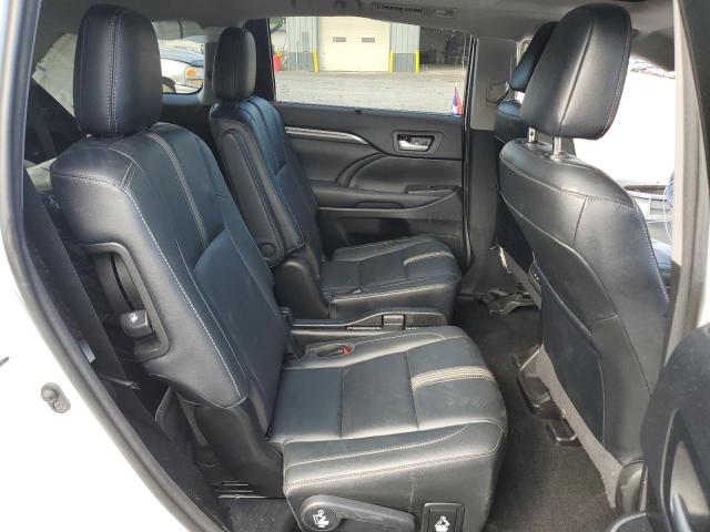 Photo 6 from auction – 2017 TOYOTA HIGHLANDER with VIN 5TDJZRFH5HS473493