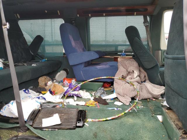 Photo 6 from auction – 1996 DODGE RAM VAN B2 with VIN 2B6HB21YXTK168619