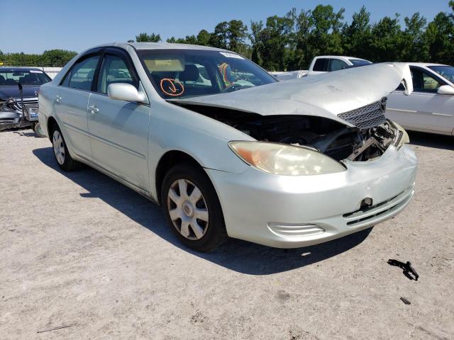 TOYOTA CAMRY LE 2004 with VIN 4T1BE32K64U842412 - Photo from auction