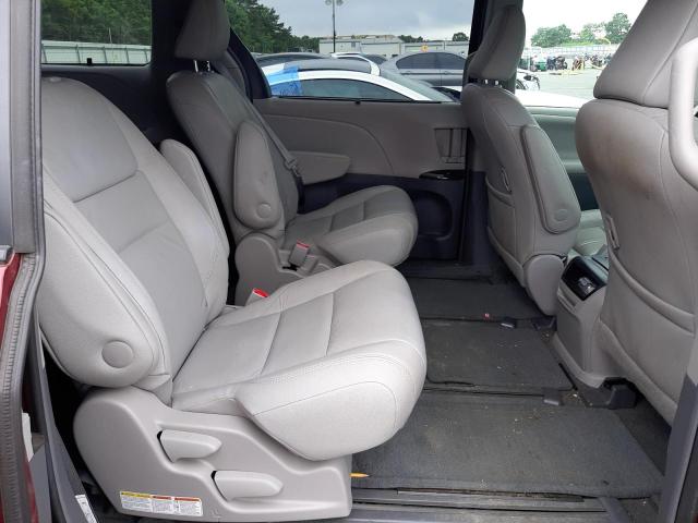 Photo 6 from auction – 2017 TOYOTA SIENNA XLE with VIN 5TDDZ3DC3HS182900