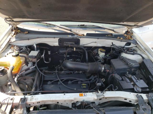 Photo 7 from auction – 2004 FORD ESCAPE XLS with VIN 1FMYU02B64KB74988