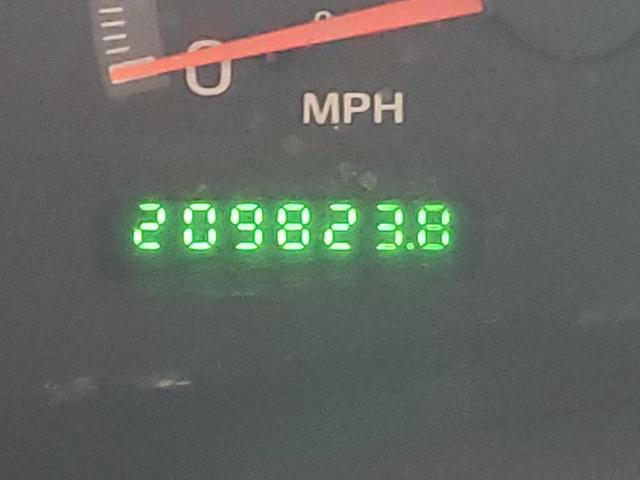 Photo 8 from auction – 2003 FORD F150 with VIN 1FTRX17W03NA47474