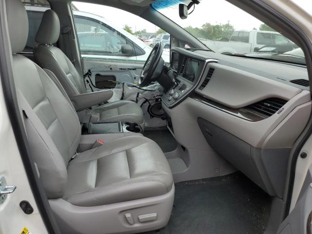 Photo 5 from auction – 2016 TOYOTA SIENNA XLE with VIN 5TDYK3DC0GS712678